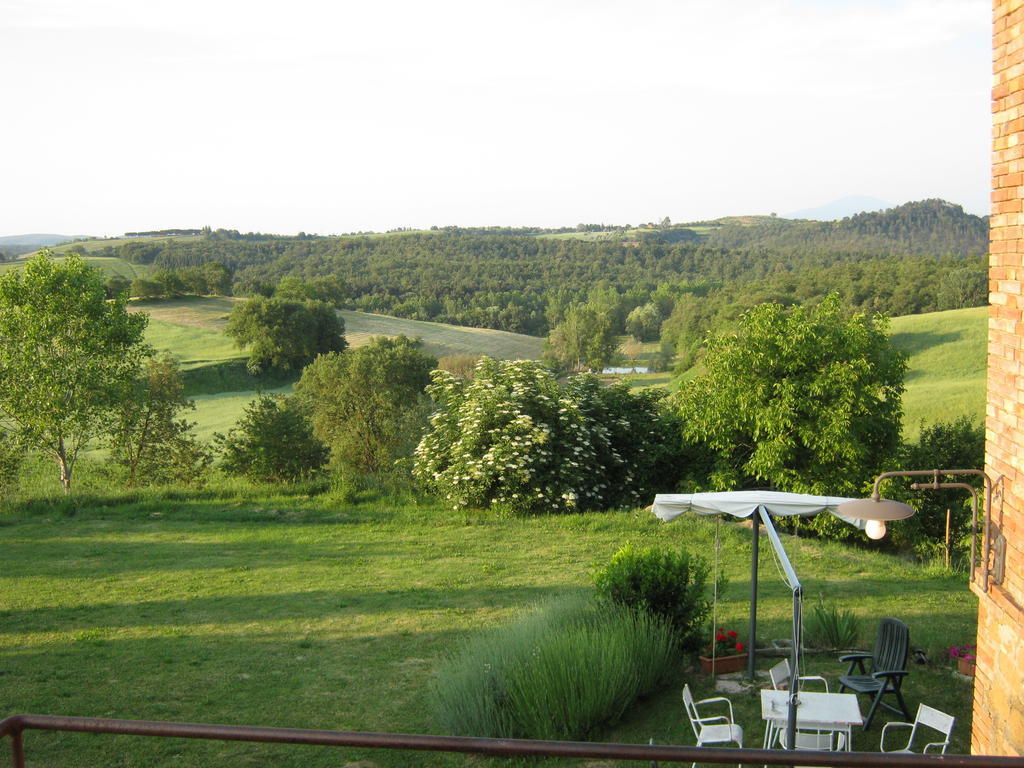 Agriturismo Santa Maria Торріта-ді-Сьєна Екстер'єр фото
