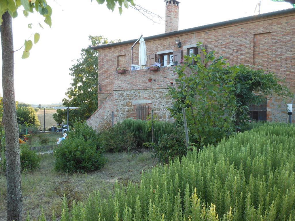 Agriturismo Santa Maria Торріта-ді-Сьєна Екстер'єр фото
